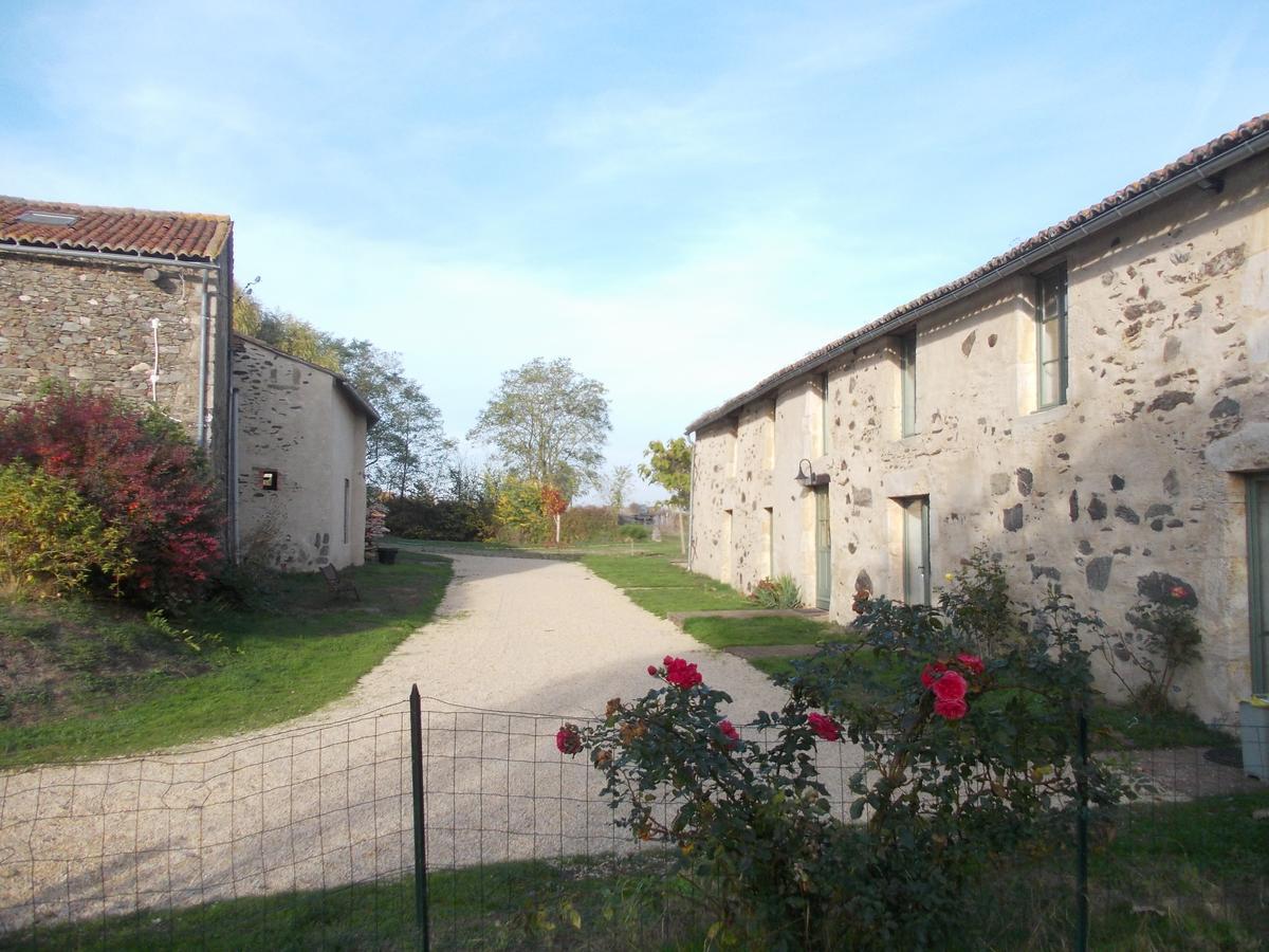 La Gaucherie Aux Dames Vihiers Exterior photo
